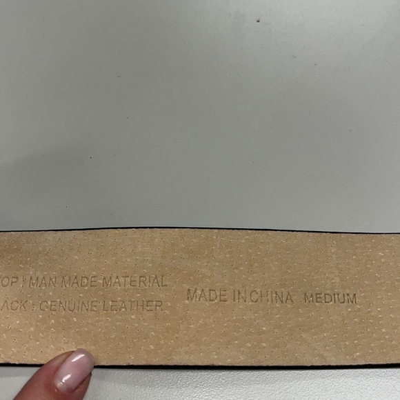 Chico’s leather bling women’s belt size medium - Picture 7 of 11